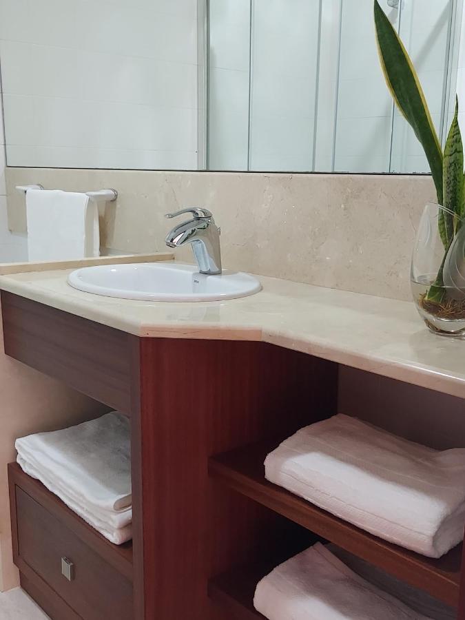 Neves By Bca Villas ฟุงชาล ภายนอก รูปภาพ